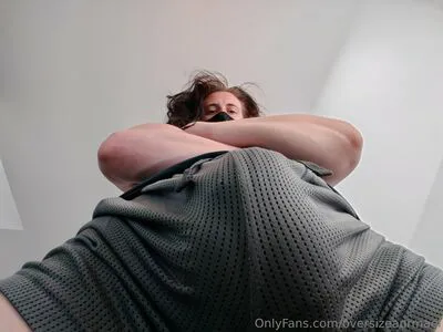 Oversizeaurmael OnlyFans Leaked Free Thumbnail Picture - #7HnXChPKPS