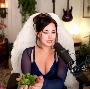 Palmbee OnlyFans Leaked Free Thumbnail Picture - #yeFxQF8Nkh