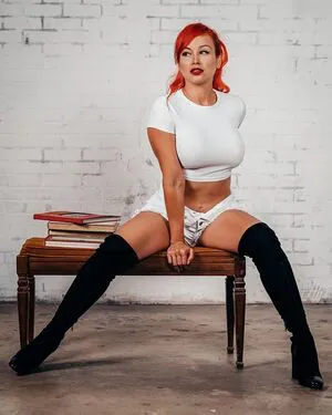 Paola Mayfield Thumbnail Picture