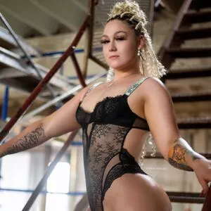 Paris Rose Thumbnail Picture