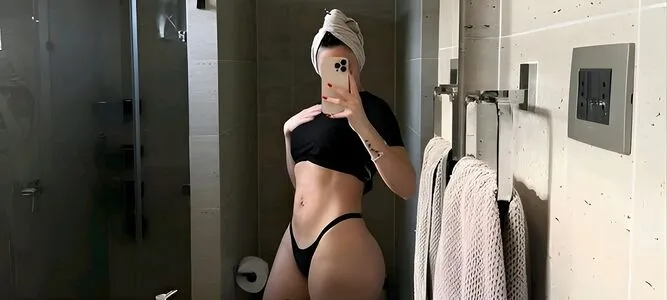Paula Alvim OnlyFans Leaked Free Thumbnail Picture - #J7t5rfWdu0