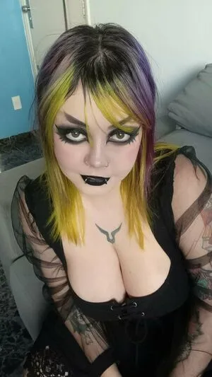 Paula Chan Thumbnail Picture