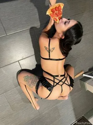 Peach Gemini OnlyFans Leaked Free Thumbnail Picture - #F9dr128D3j