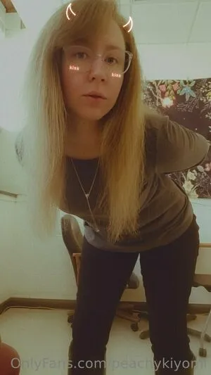 Peachykiyomi Thumbnail Picture