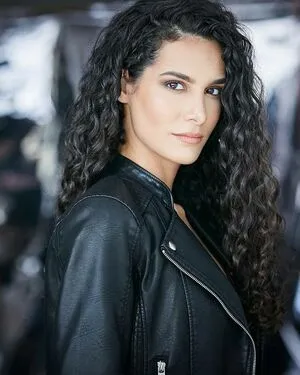 Pegah Ghafoori Thumbnail Picture