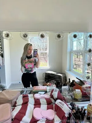 Penelope Ford Thumbnail Picture