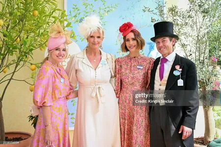 Penny Lancaster Thumbnail Picture
