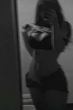 Perla Cr OnlyFans Leaked Free Thumbnail Picture - #rmqKTe2C05