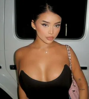 Perlaplz OnlyFans Leaked Free Thumbnail Picture - #NbTQx0do4X