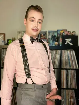 Petersuitandtie Thumbnail Picture