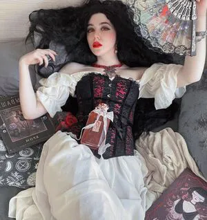 Petunyjaa Thumbnail Picture