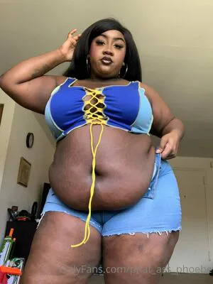 Phat Ass Phoebe OnlyFans Leaked Free Thumbnail Picture - #CSJVsgePtj