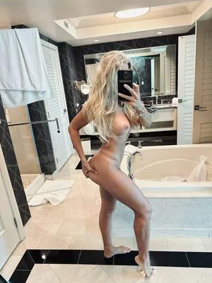 Phatazbombshell OnlyFans Leaked Free Thumbnail Picture - #DemUOWZ4fL