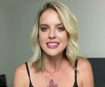 Phoebe Yvette Thumbnail Picture