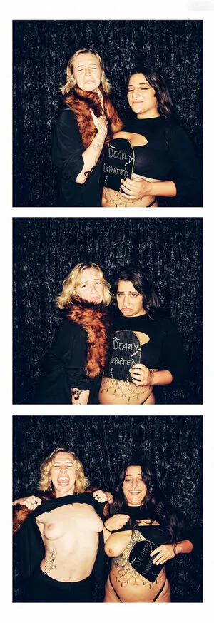 Photobox Flashes Thumbnail Picture