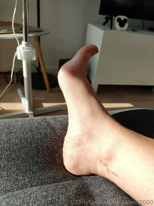 Pikafeet2000 OnlyFans Leaked Free Thumbnail Picture - #5Ih2KElic7