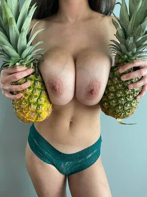 Pineapples699 OnlyFans Leaked Free Thumbnail Picture - #MmwTr2lt4x