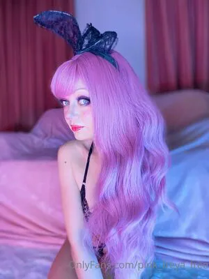 Pink Freya Free Thumbnail Picture