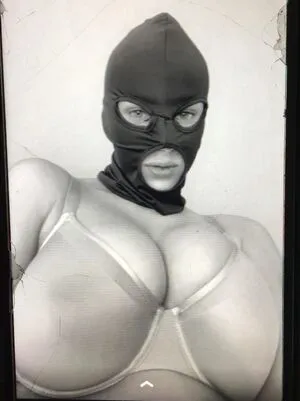 Pinkcredit Thumbnail Picture