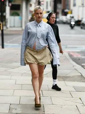 Pixie Lott OnlyFans Leaked Free Thumbnail Picture - #0Nl1Af6v5V