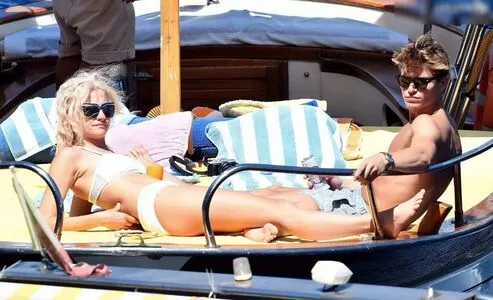 Pixie Lott OnlyFans Leaked Free Thumbnail Picture - #PxAAGxNH1w