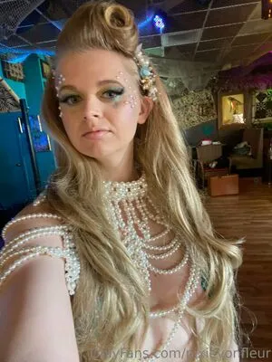 Pixievonfleur Thumbnail Picture