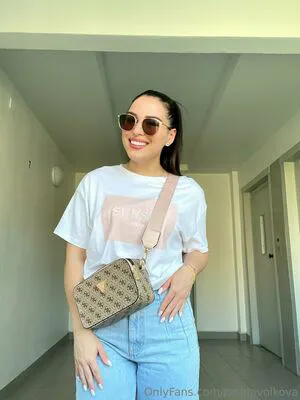 Polinavolkova OnlyFans Leaked Free Thumbnail Picture - #SPRaR4wMCs