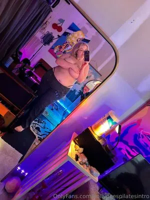 Pollydoespilatesintro OnlyFans Leaked Free Thumbnail Picture - #XemAwnEw5b