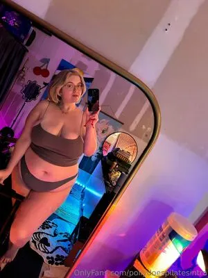 Pollydoespilatesintro OnlyFans Leaked Free Thumbnail Picture - #msdRKi73L2