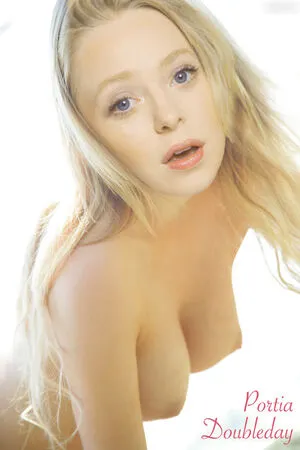 Portia Doubleday Thumbnail Picture