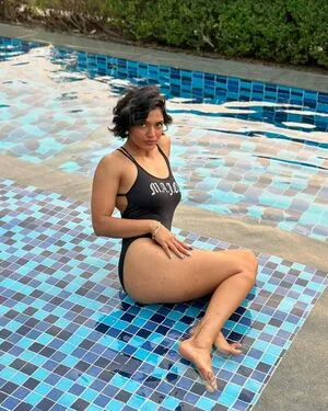 Prableen Kaur Thumbnail Picture