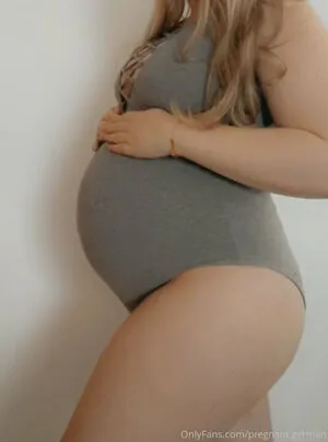 Pregnant German Thumbnail Picture