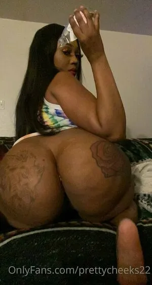 Prettycheeks22 OnlyFans Leaked Free Thumbnail Picture - #aB0lo0CBL9