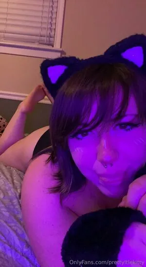 Prettyltlekitty OnlyFans Leaked Free Thumbnail Picture - #3BI5L2EzUI
