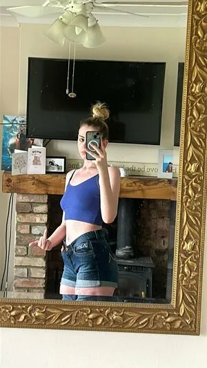 Prettyy Bxtch Thumbnail Picture