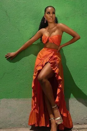 Priscila Valverde Thumbnail Picture