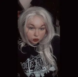Pumpkin Gut Slut Thumbnail Picture