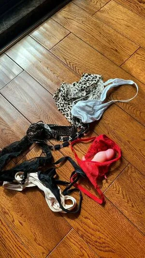 QiaoniuTT OnlyFans Leaked Free Thumbnail Picture - #4Ap2jrUjvF