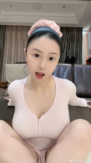QiaoniuTT OnlyFans Leaked Free Thumbnail Picture - #TOcmtelmeo
