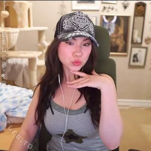 Quarterjade OnlyFans Leaked Free Thumbnail Picture - #o7KblAgpKm