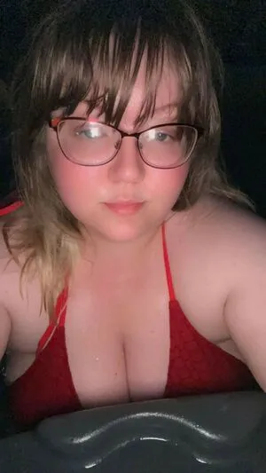 Queen Rose Thumbnail Picture