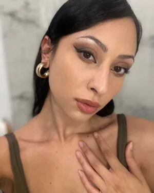 Queengold Chains OnlyFans Leaked Free Thumbnail Picture - #hWnSLTu6Sr