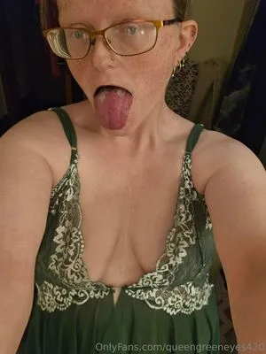 Queengreeneyes420 OnlyFans Leaked Free Thumbnail Picture - #AzlVRGuez2