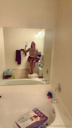 Queenhails22 OnlyFans Leaked Free Thumbnail Picture - #3Ai5V3HH1C