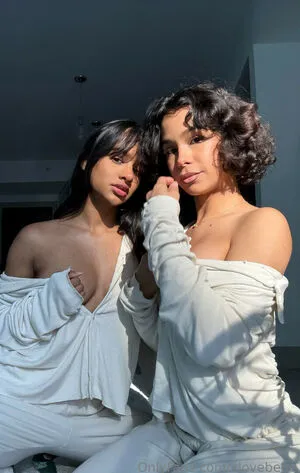 Queenmilian Thumbnail Picture