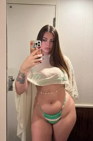 Queentaylor802 OnlyFans Leaked Free Thumbnail Picture - #ccUCUQuR50