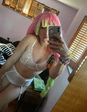 Qweeneevee OnlyFans Leaked Free Thumbnail Picture - #TK8Xiz0DDY