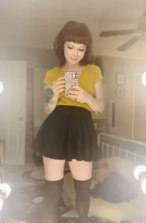 Raebygirl Thumbnail Picture