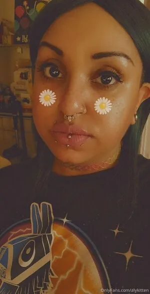 Raeraejiggles OnlyFans Leaked Free Thumbnail Picture - #hya45k47dD