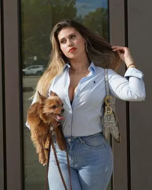 Raissamarques Profile Thumbnail